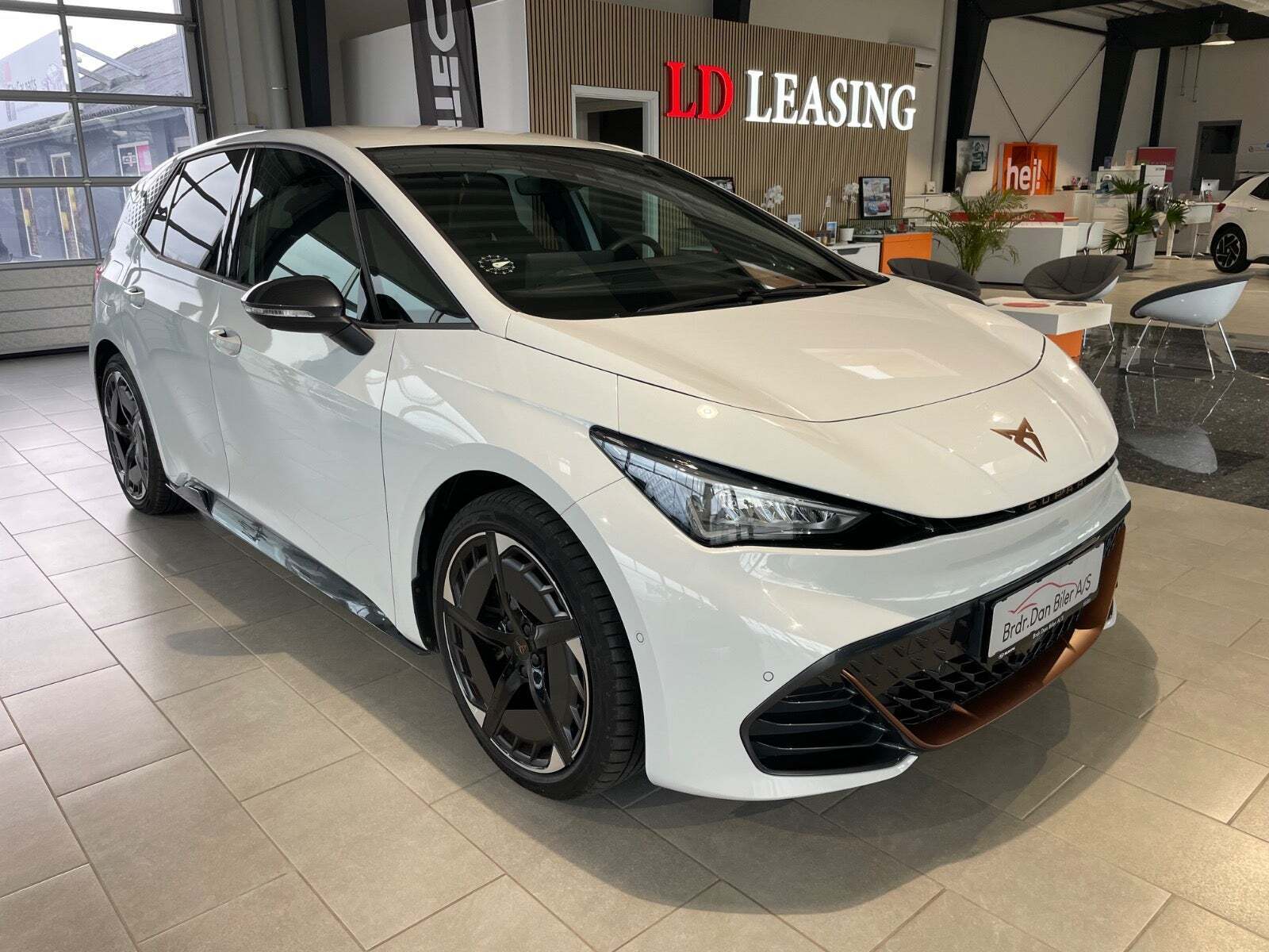 Hvid Cupra Born fra 2025