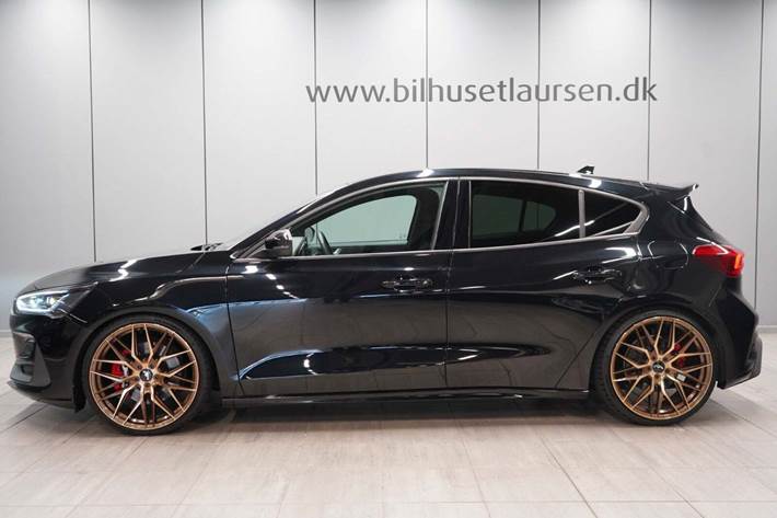 Sort Ford Focus fra 2023