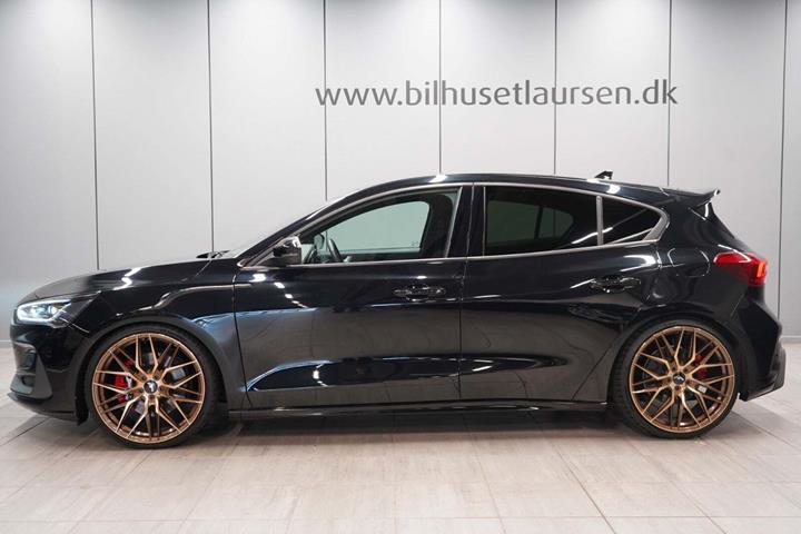 Sort Ford Focus fra 2023