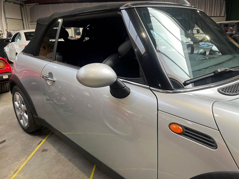 Mini Cooper 1,6 115HK Cabr.