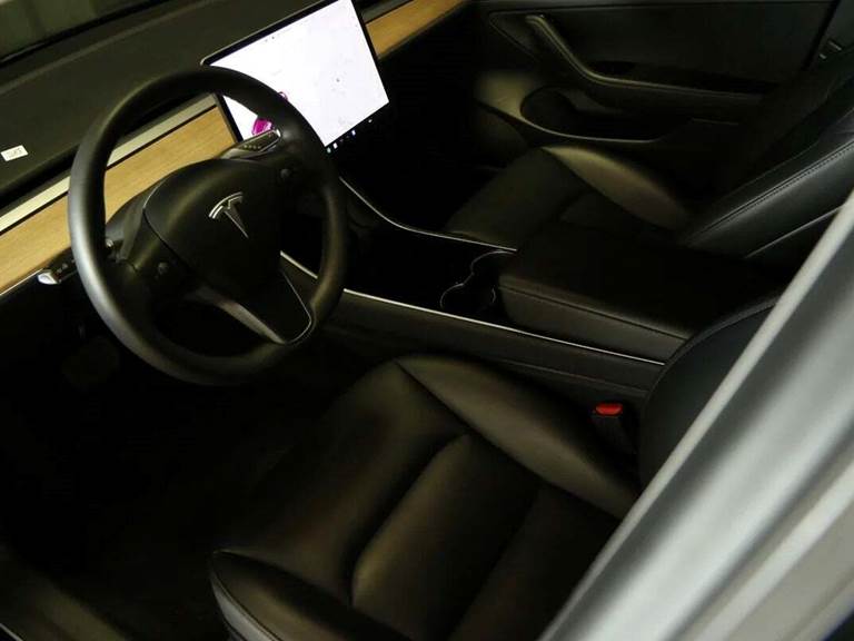 Tesla Model 3 Standard Range+ RWD