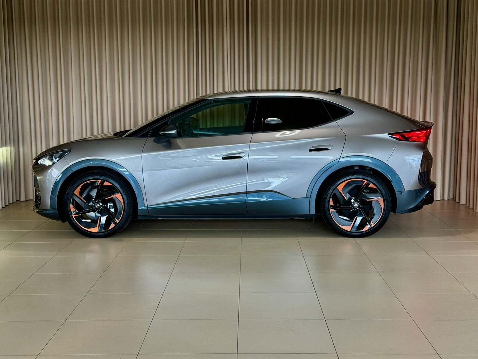 Cupra Tavascan 77 Adrenaline