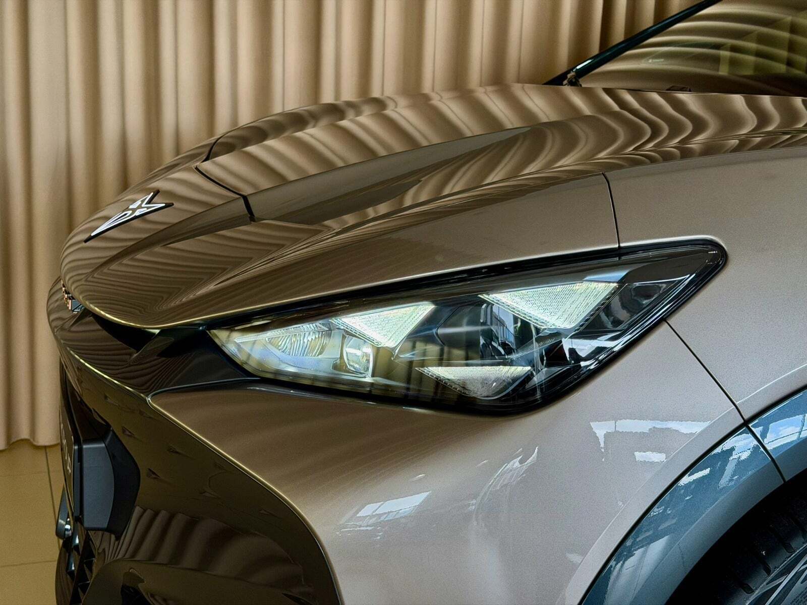 Cupra Tavascan 77 Adrenaline