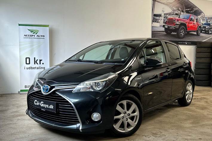 undefined Toyota Yaris fra 2015 set udefra