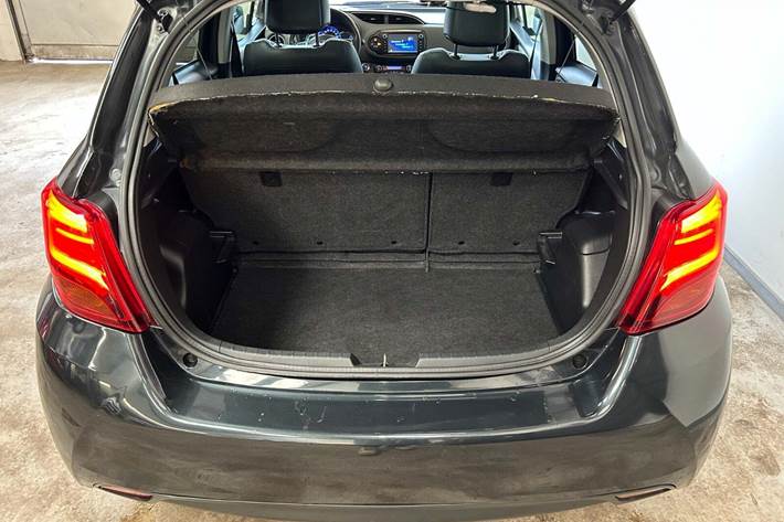 undefined Toyota Yaris fra 2015