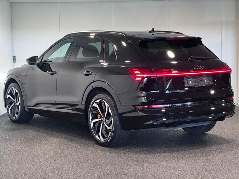 Audi e-tron 50 quattro