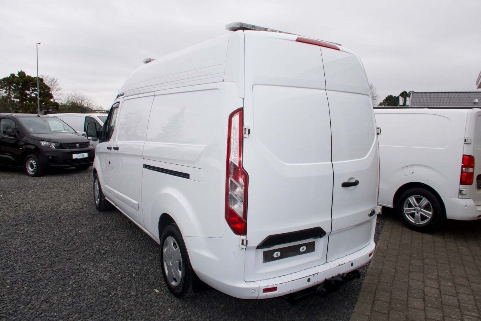 Ford Transit Custom 320 L2 2,0 TDCi 170 Trend