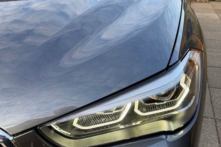 Grå BMW X1 fra 2020