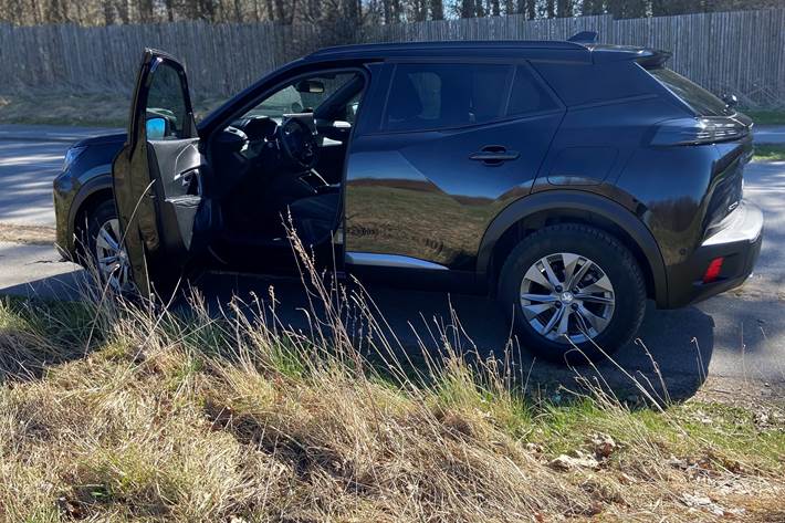 Sort Peugeot 2008 fra 2023