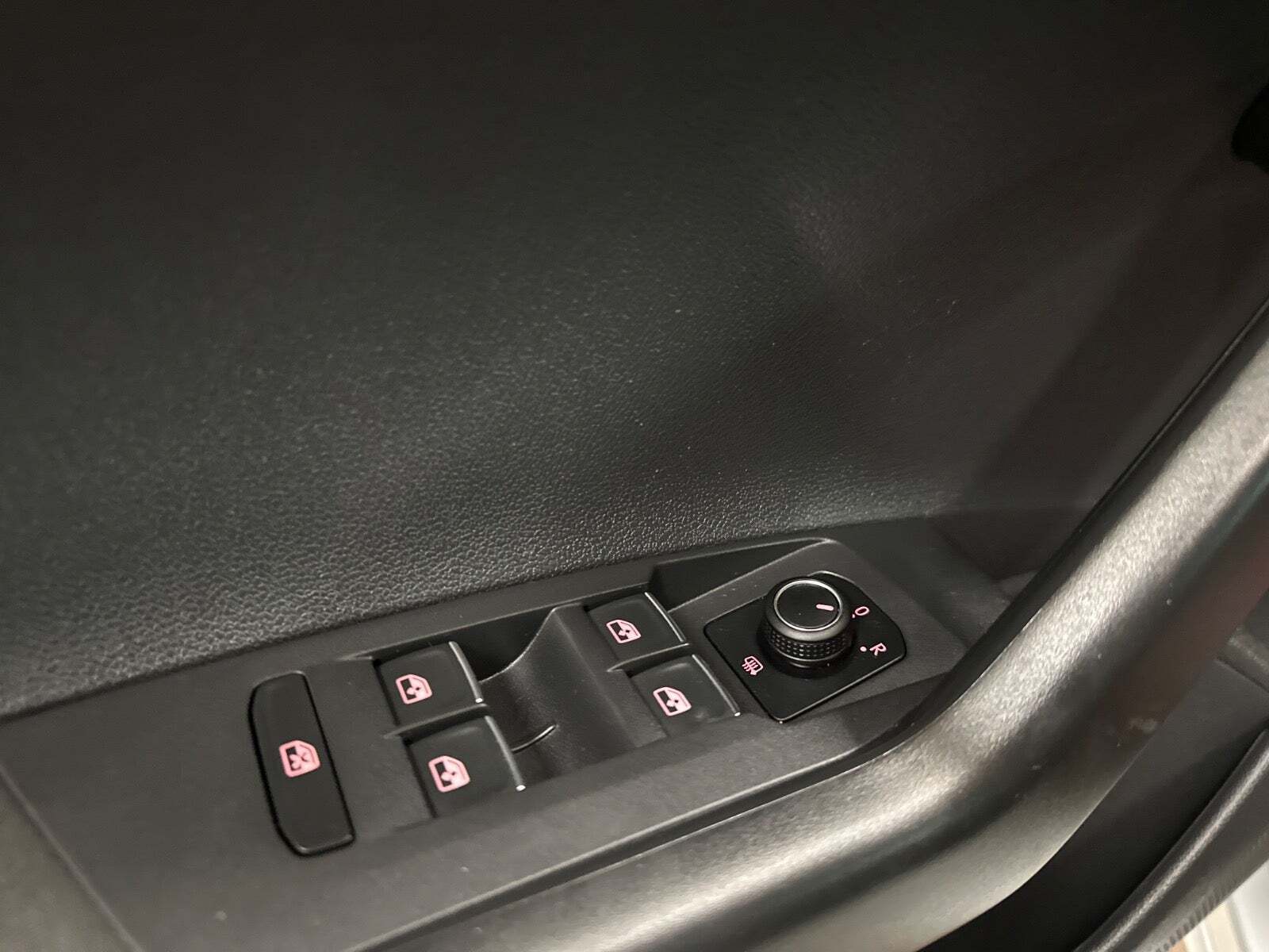 Sølv VW Polo fra 2019