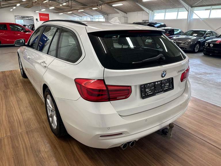 BMW 320d 2,0 Touring Advantage aut.