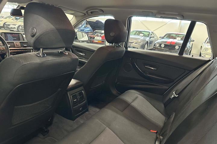 Hvid BMW 320d fra 2019