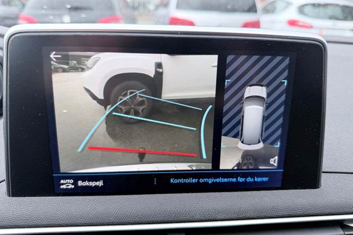 Grå Peugeot 5008 fra 2019