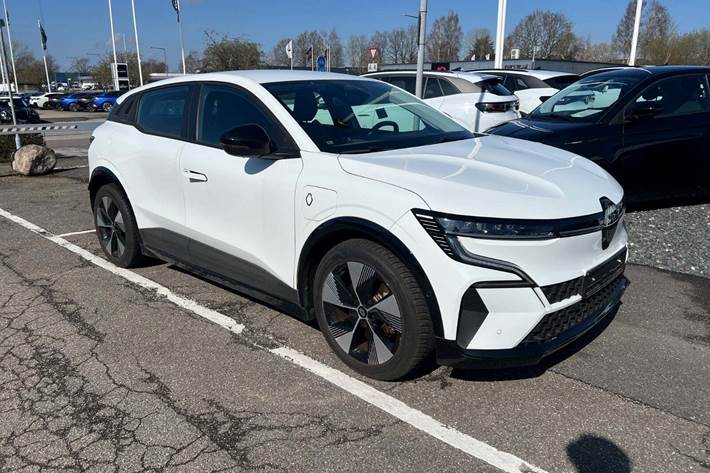 Hvid Renault Megane E-Tech fra 2023