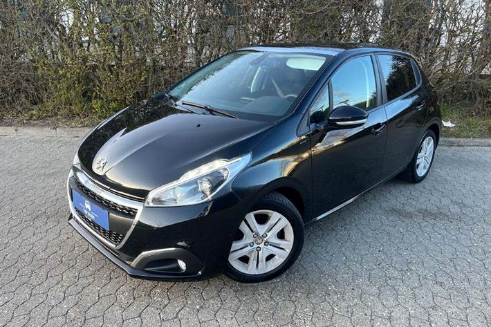 undefined Peugeot 208 fra 2019 set udefra
