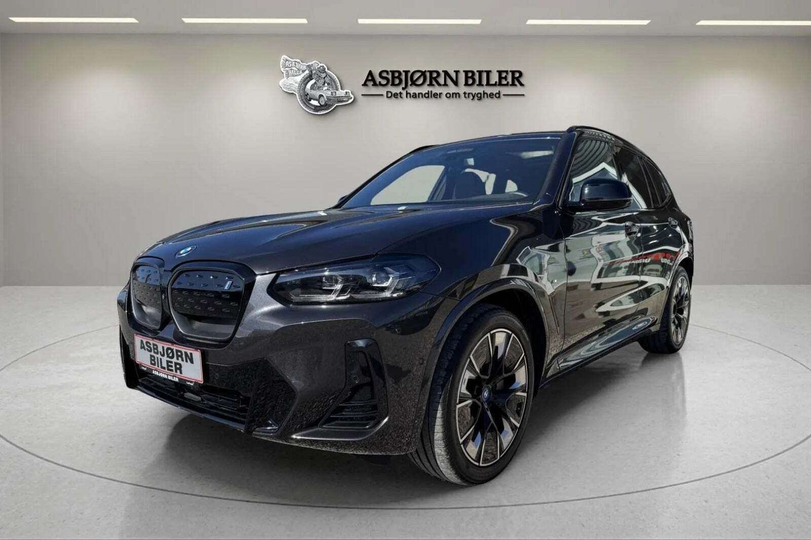 BMW iX3 Charged Plus M-Sport