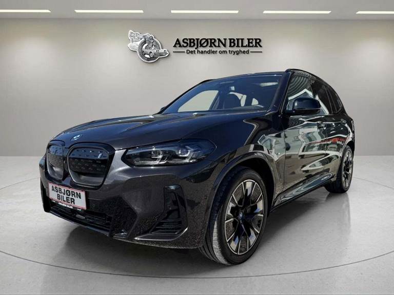 BMW iX3 Charged Plus M-Sport