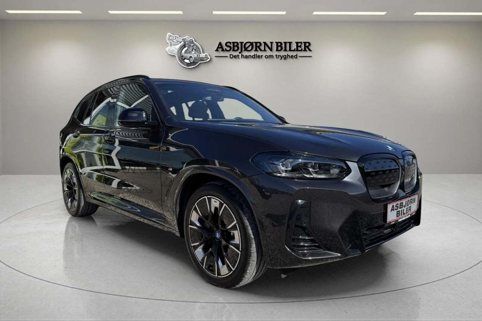 BMW iX3 Charged Plus M-Sport