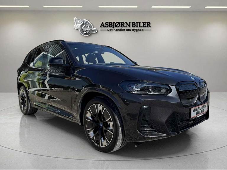 BMW iX3 Charged Plus M-Sport