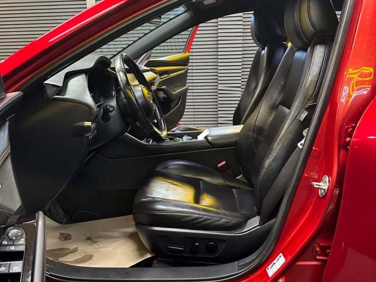 Mazda 3 2,0 SkyActiv-G 122 Cosmo