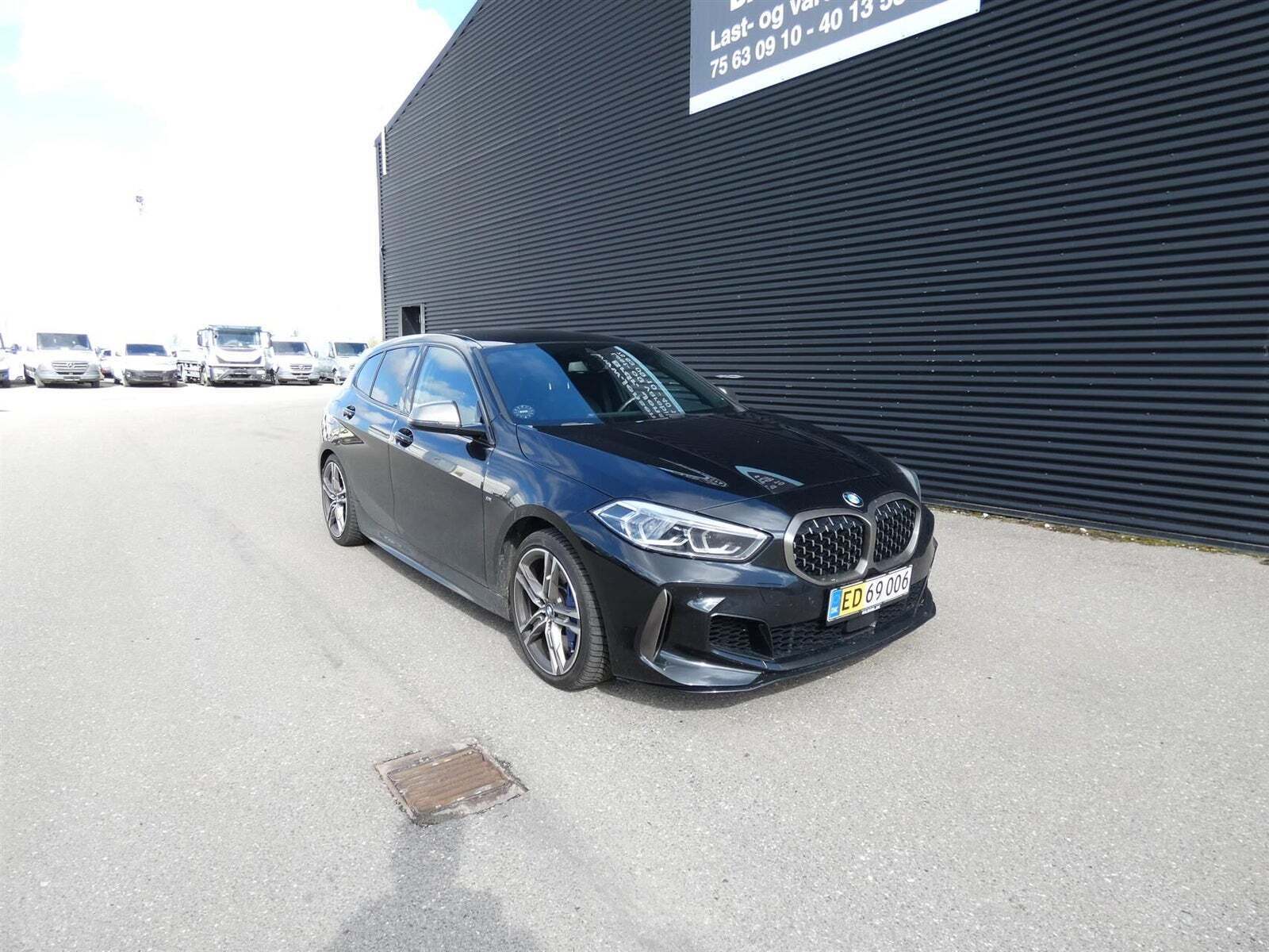 BMW M135i 2,0 Connected xDrive aut. Van