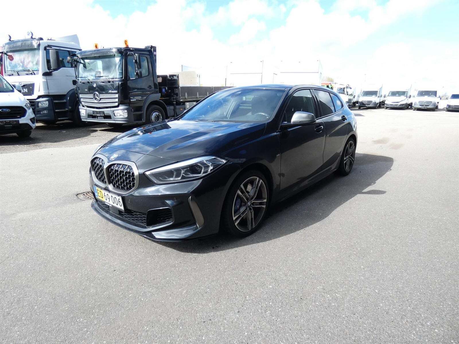 BMW M135i 2,0 Connected xDrive aut. Van