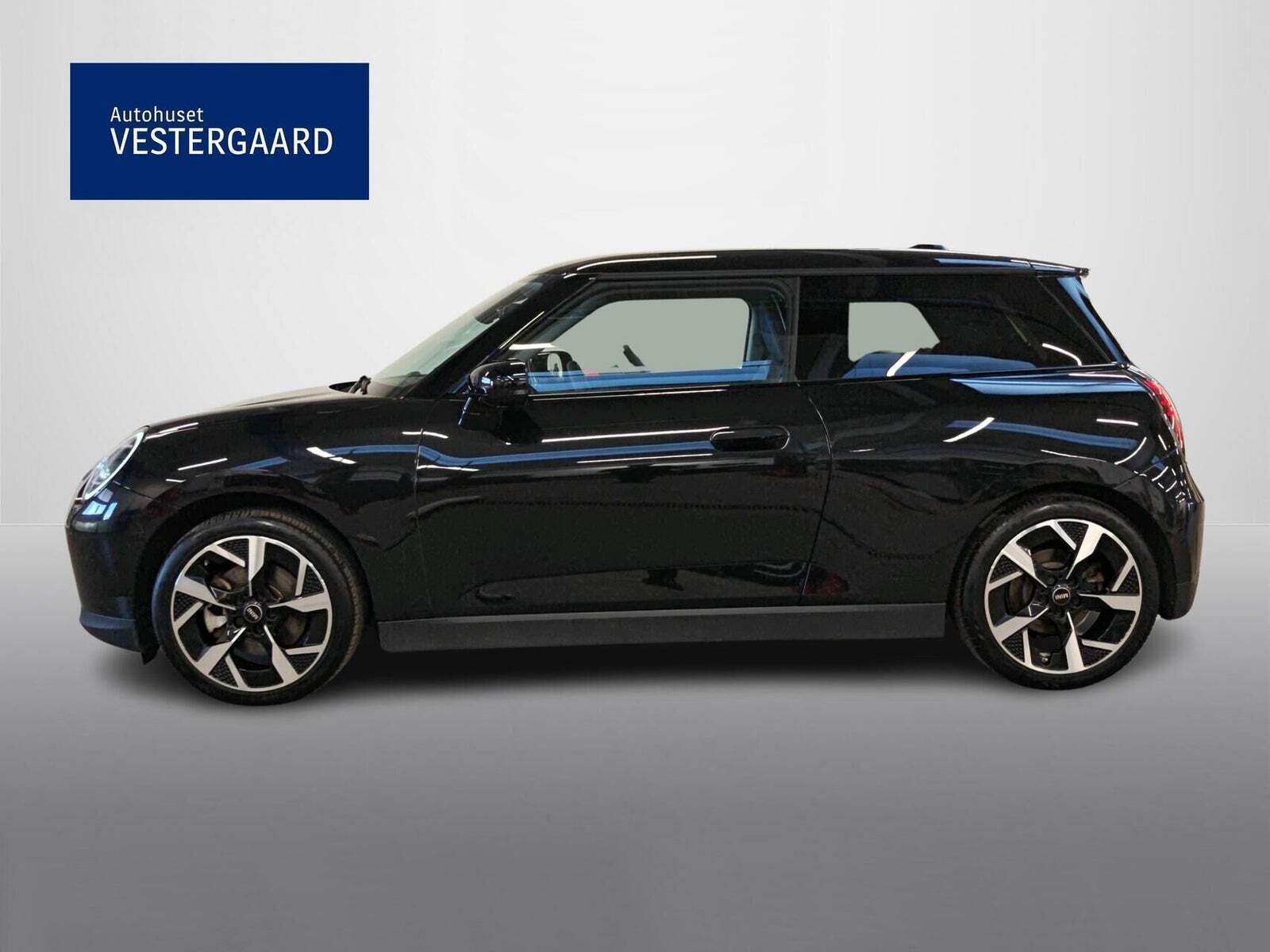 Sort Mini Cooper SE fra 2024