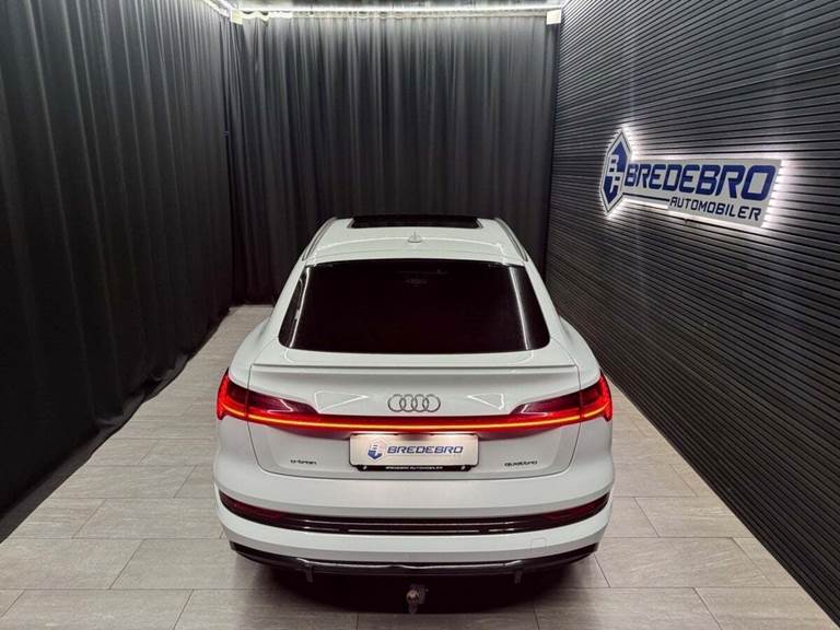 Audi e-tron 55 S-line Sportback quattro