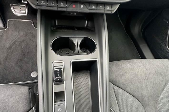 Grå Skoda Enyaq fra 2026