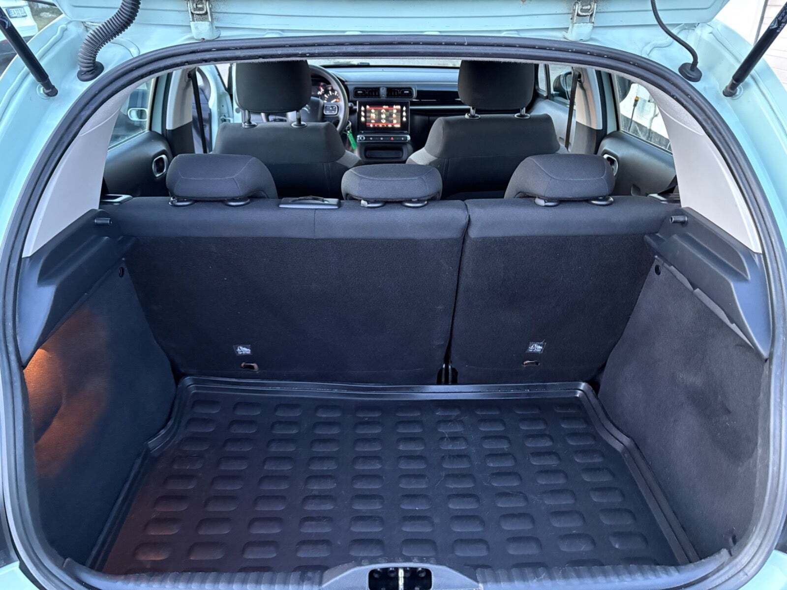 Grøn Citroën C3 fra 2017