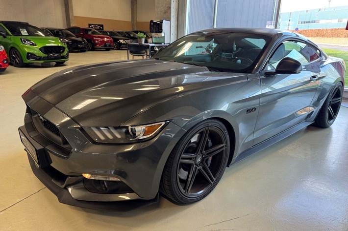 undefined Ford Mustang fra 2015