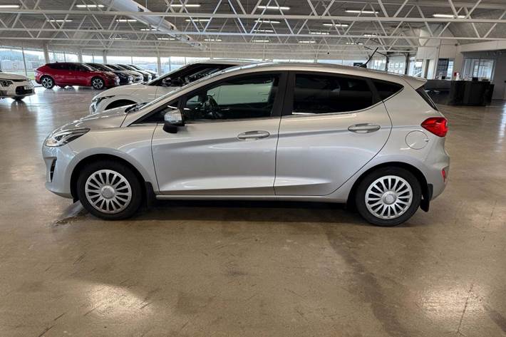 Sølv Ford Fiesta fra 2018