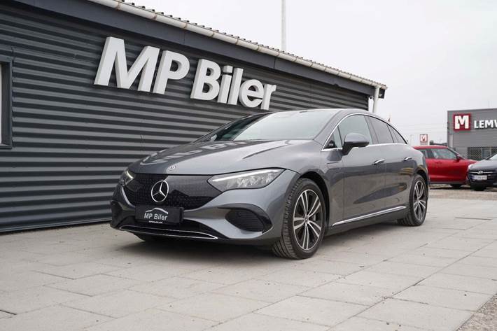 Grå Mercedes EQE350+ fra 2023