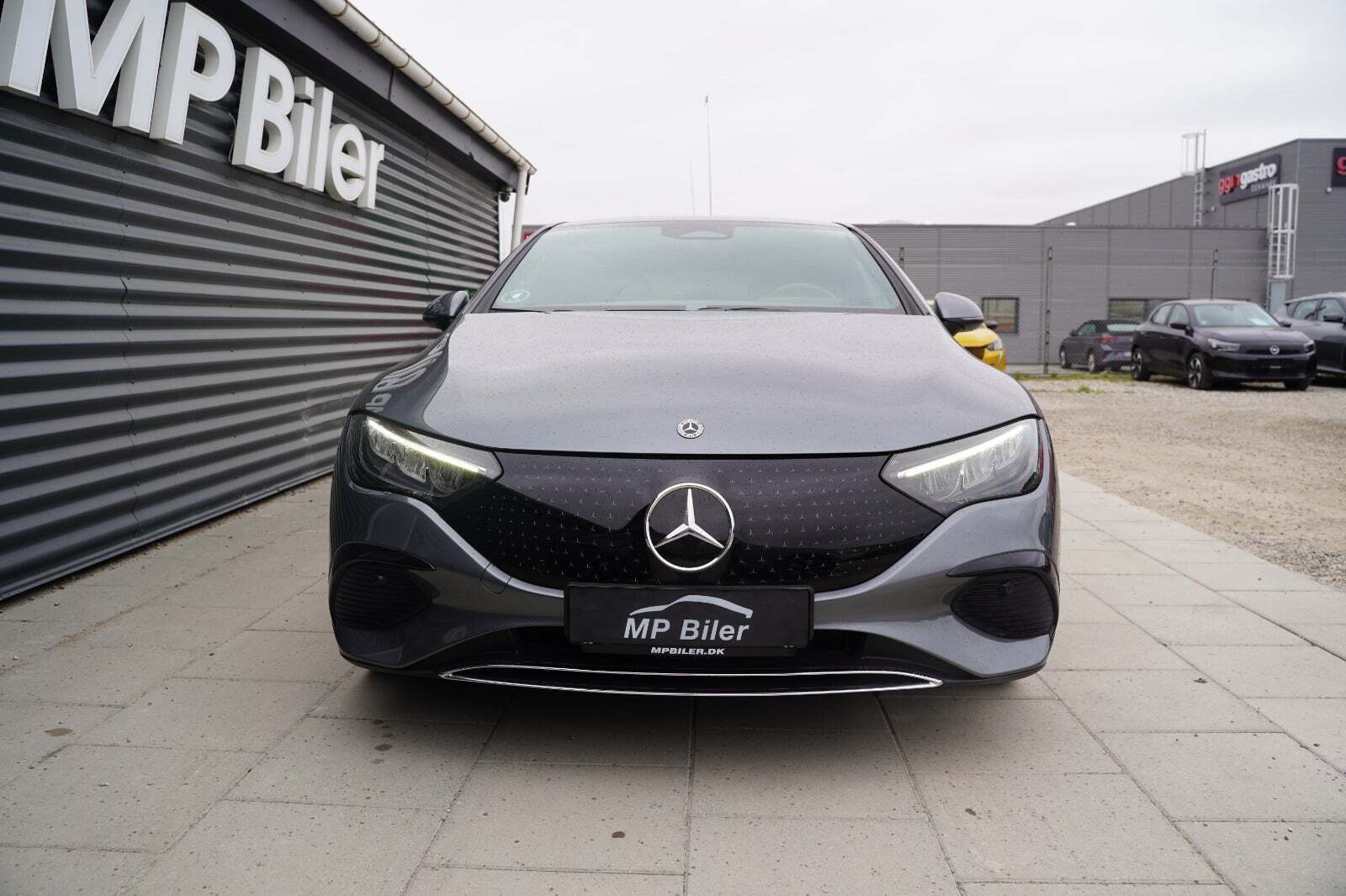 Mercedes EQE350+ Electric Art