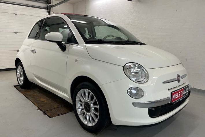 Hvid Fiat 500C fra 2011