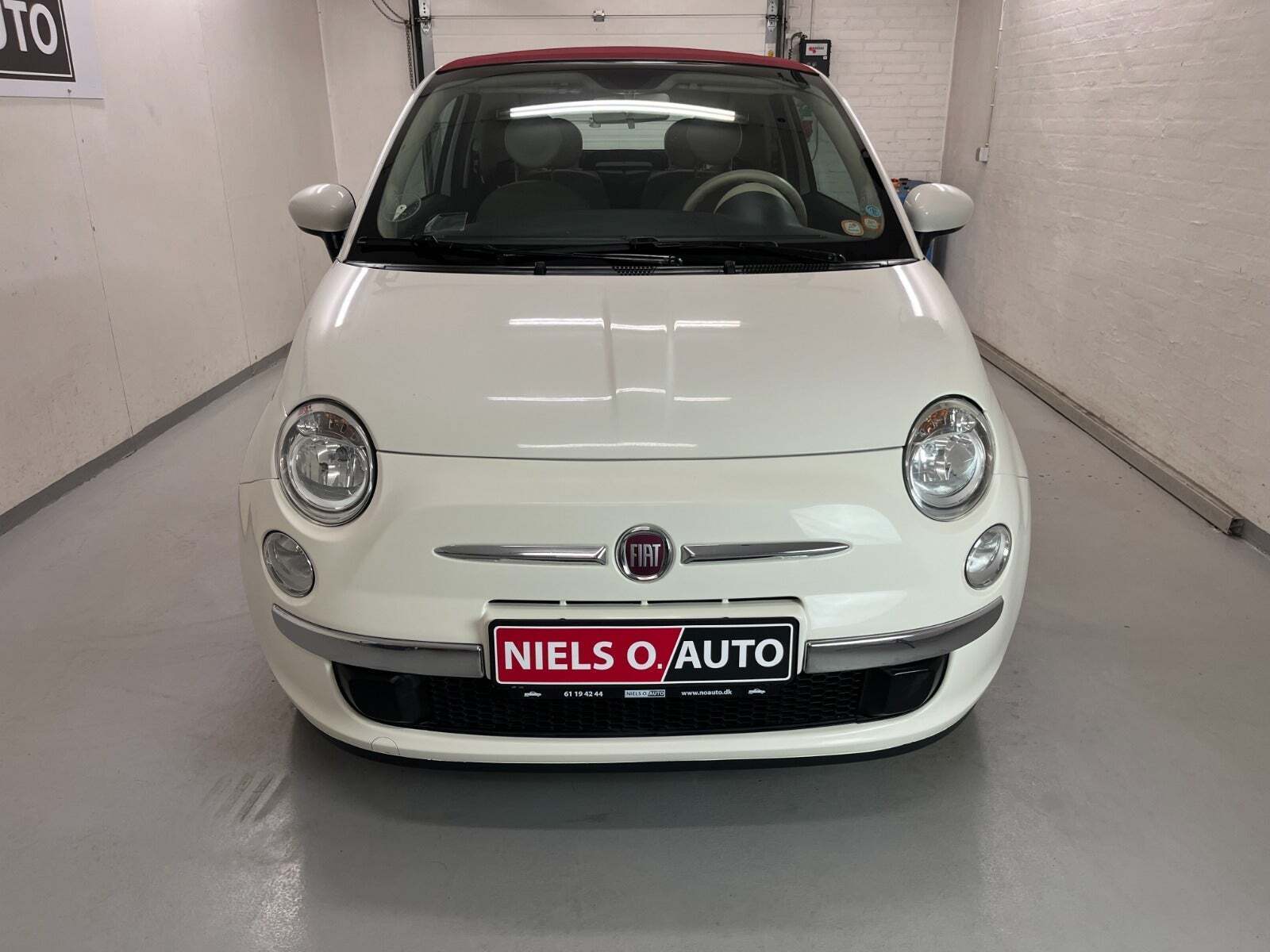 Hvid Fiat 500C fra 2011