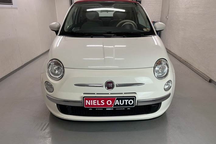 Hvid Fiat 500C fra 2011