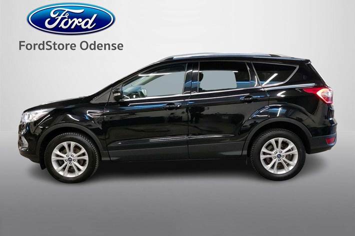 Sort Ford Kuga fra 2020