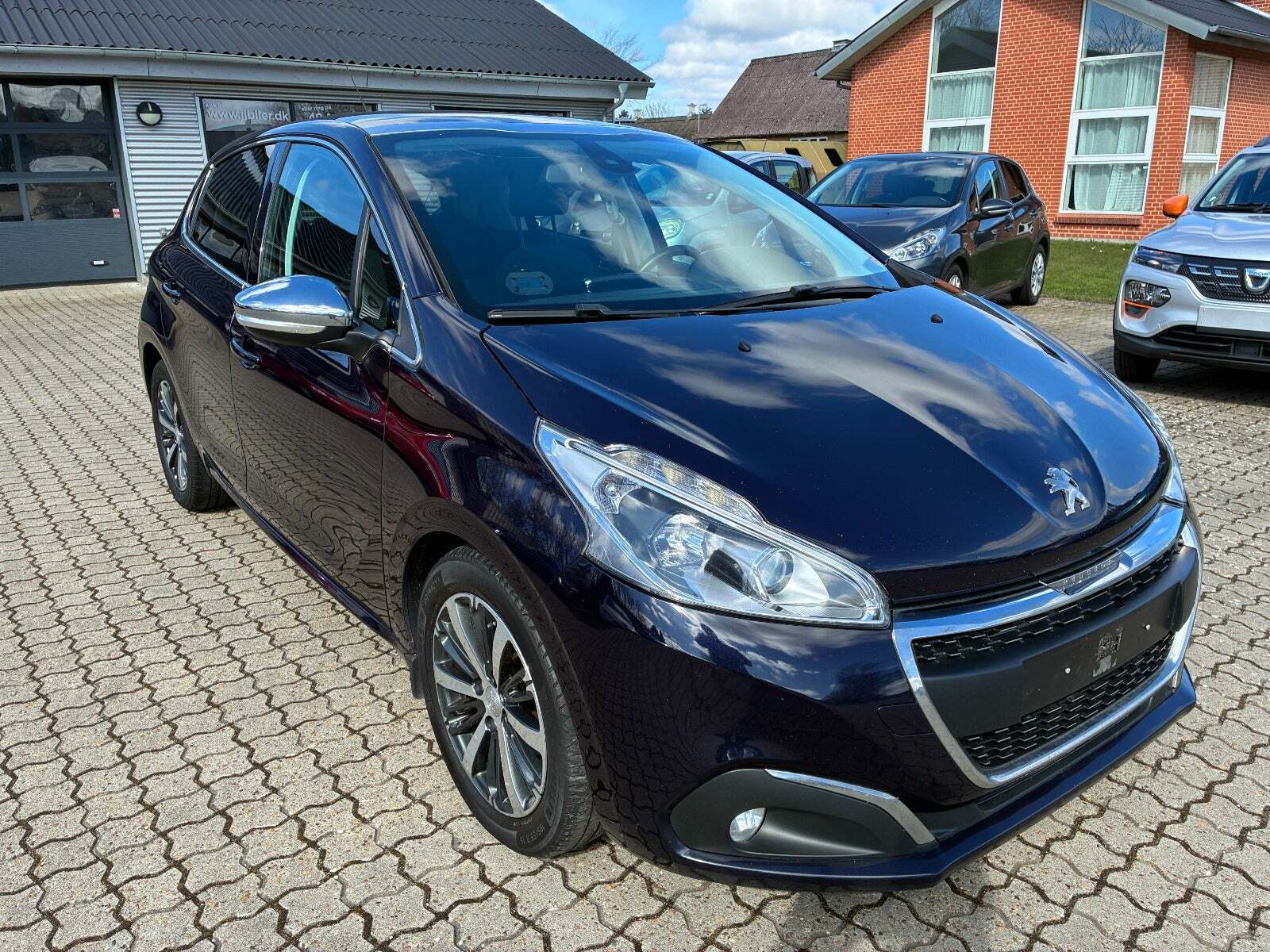 Peugeot 208 1,6 BlueHDi 100 Allure Sky