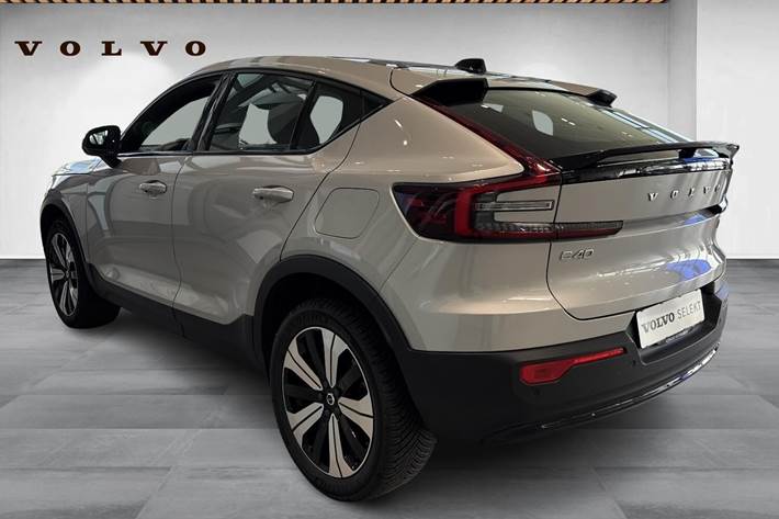 Sølv Volvo C40 fra 2023