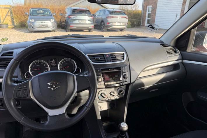 Gul Suzuki Swift fra 2011