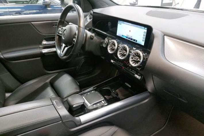 Sort Mercedes EQA250 fra 2022