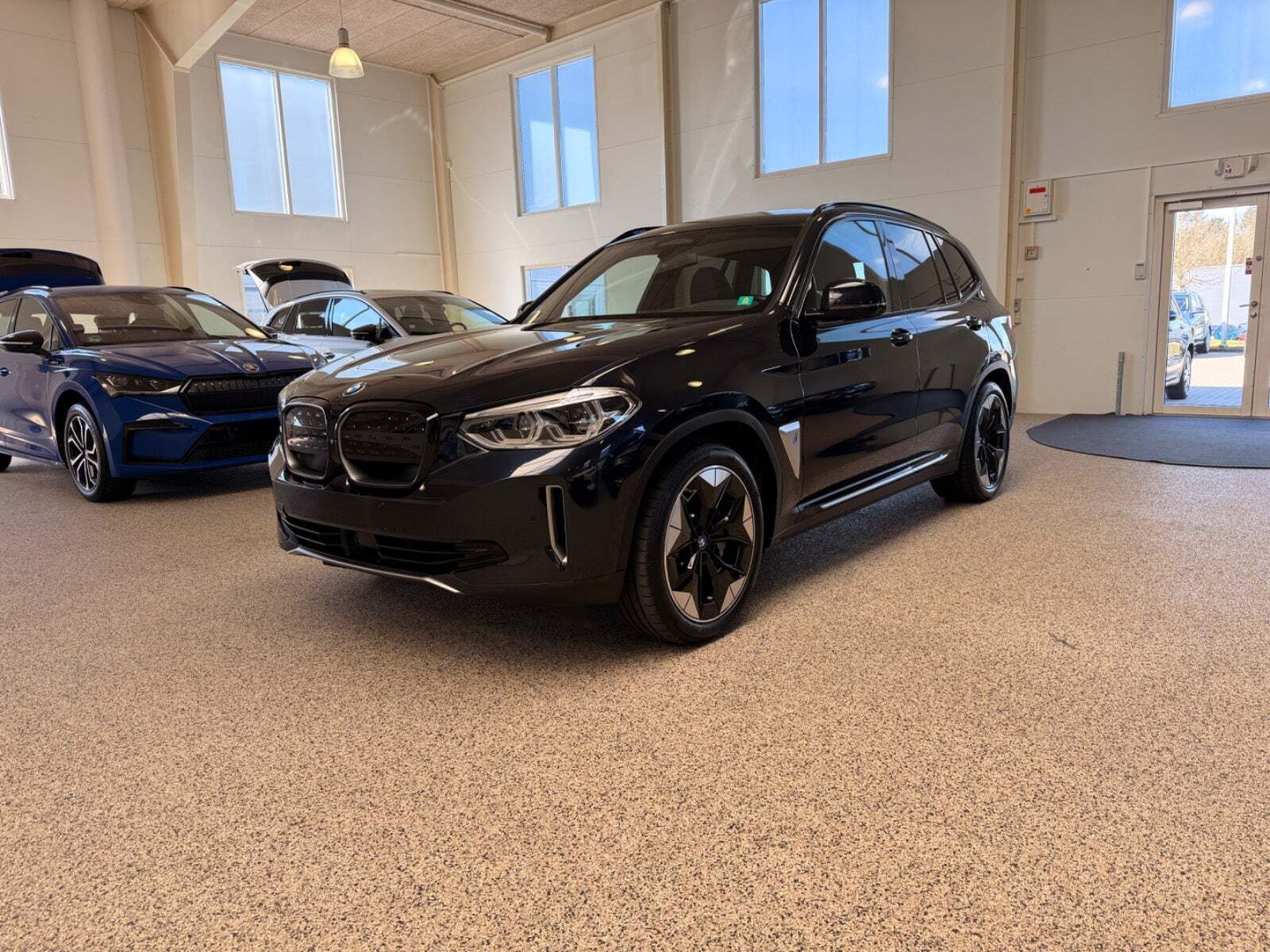 BMW iX3 Charged Plus