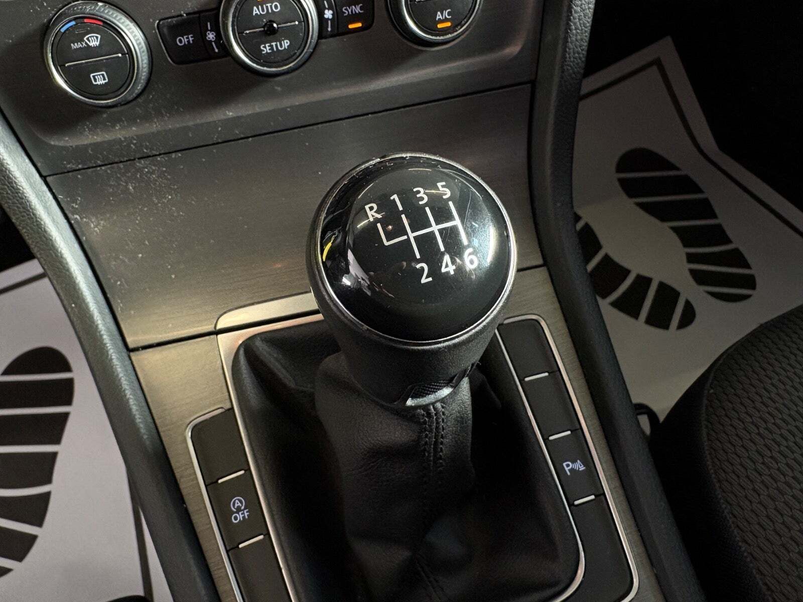 Grøn VW Golf VII fra 2013