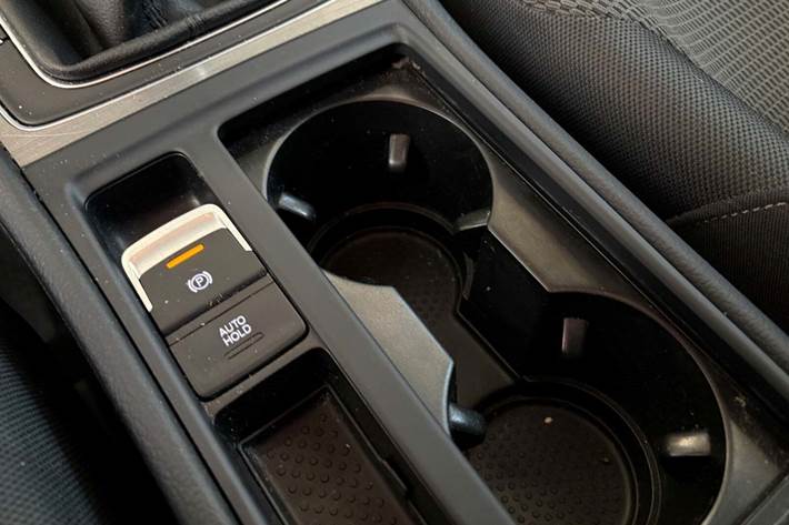 Grøn VW Golf VII fra 2013