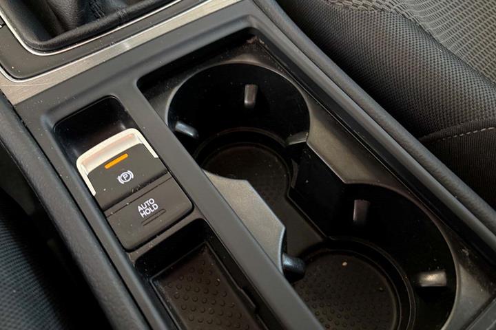 Grøn VW Golf VII fra 2013