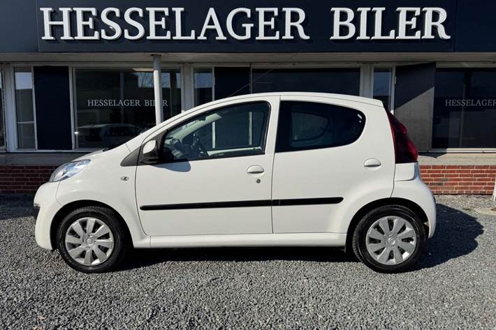 Hvid Peugeot 107 fra 2013