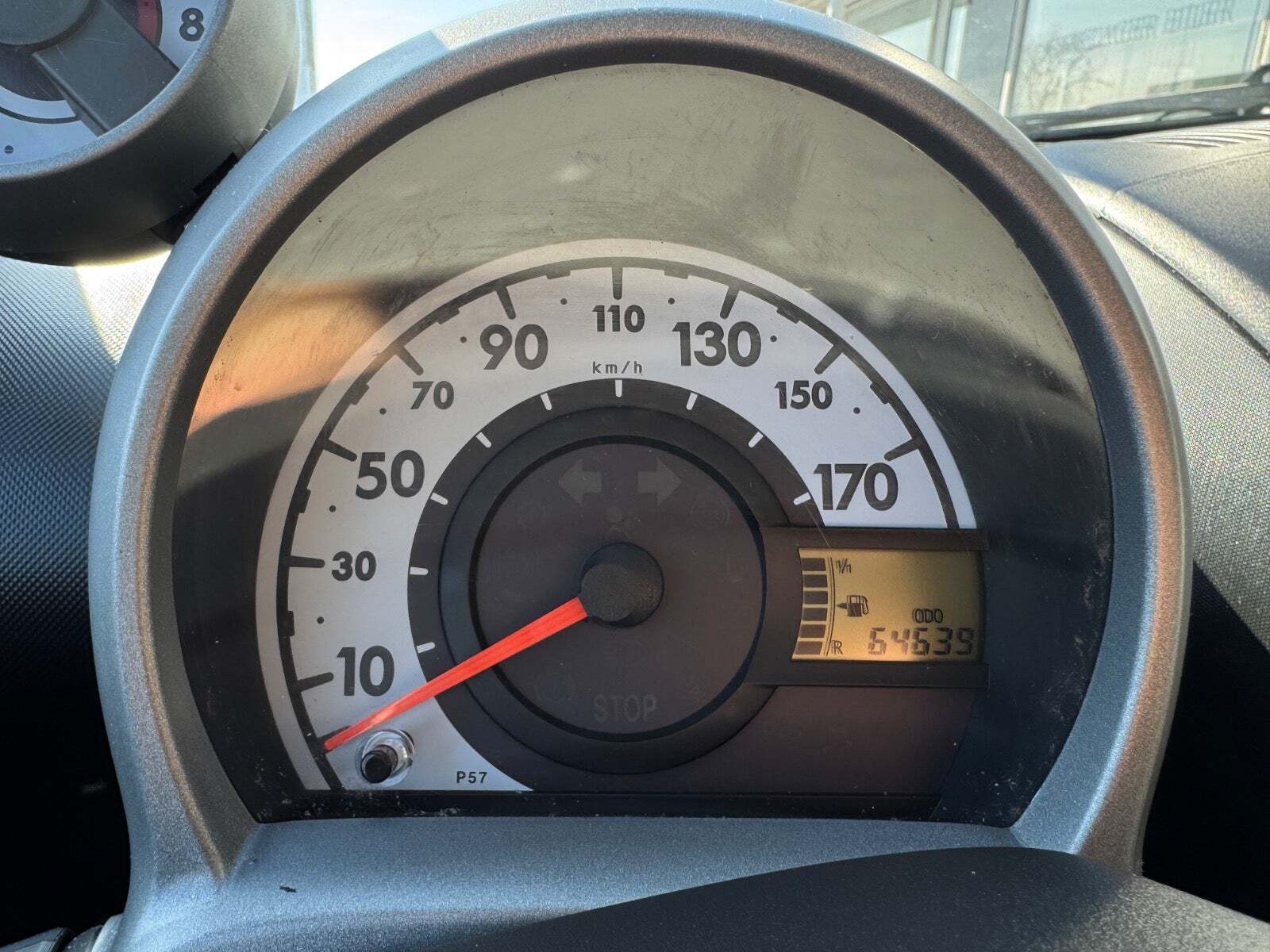 Hvid Peugeot 107 fra 2013