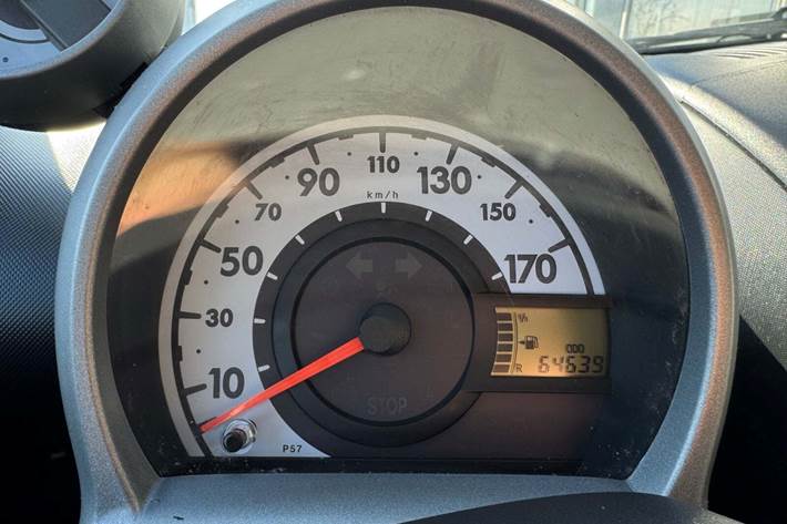 Hvid Peugeot 107 fra 2013