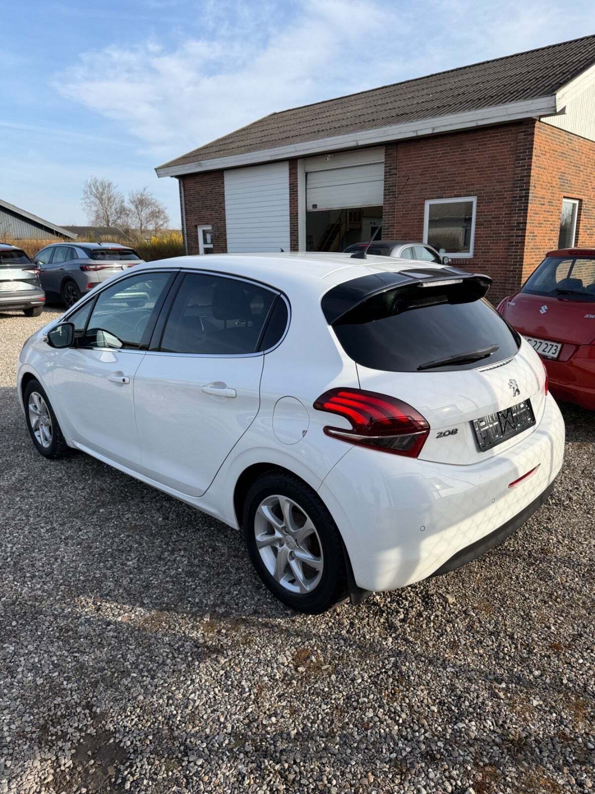 undefined Peugeot 208 fra 2017